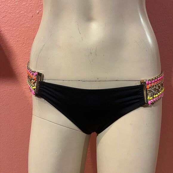 BEACH BUNNY BELIZE BEAUTY SWIMWEAR SET.. - Picture 10 of 12